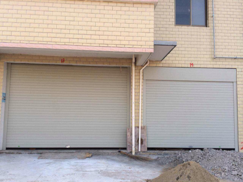 咸宁市咸安兴旺新区五期私家电动车库门图